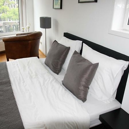 Bridge Inn Amsterdam Bagian luar foto